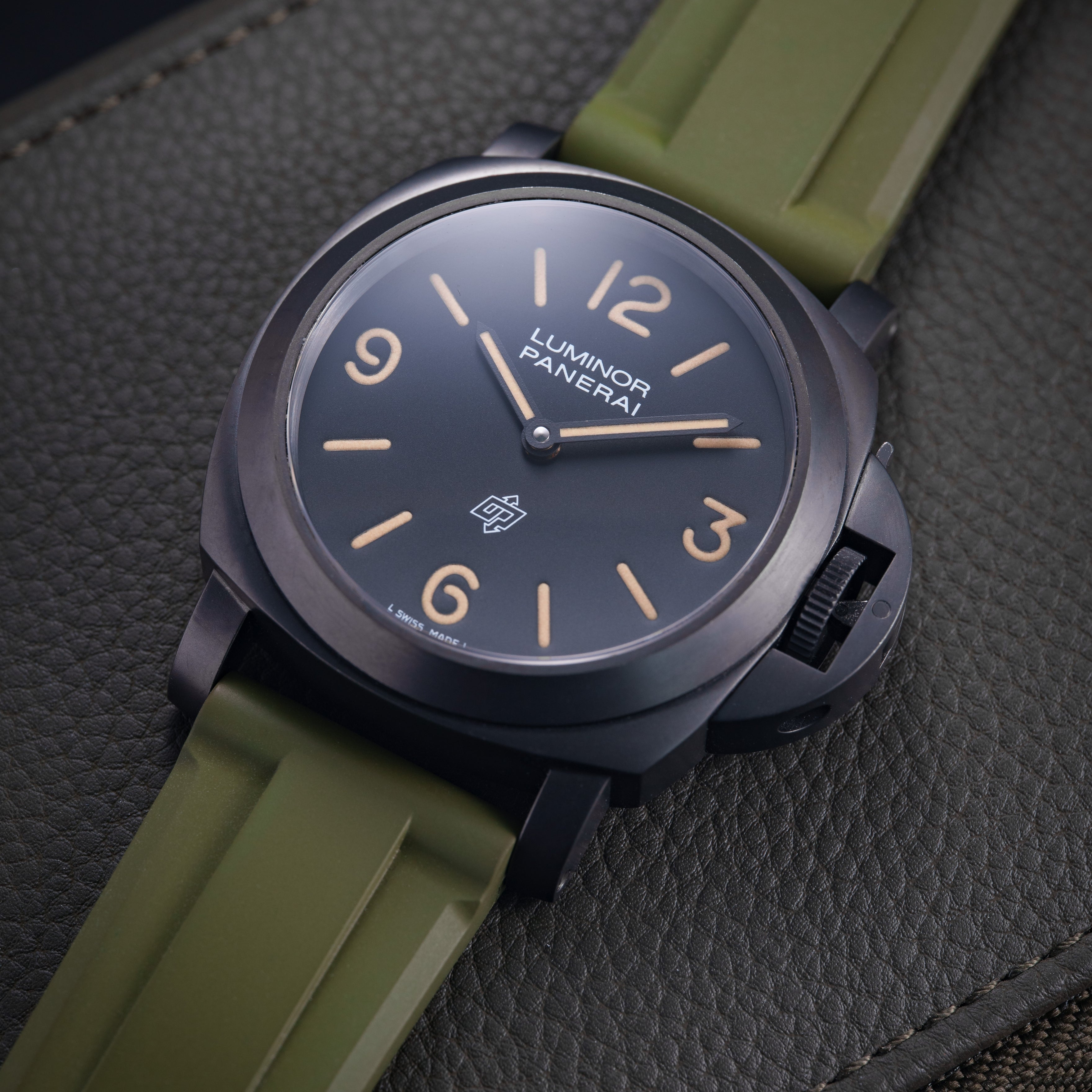 Panerai luminor green hotsell